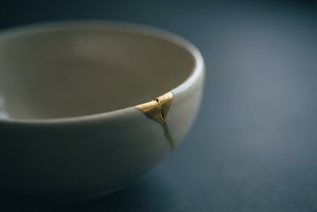 Symbolbild für psychologische Verarbeitung nach Untreue und Wiederaufbau von Vertrauen